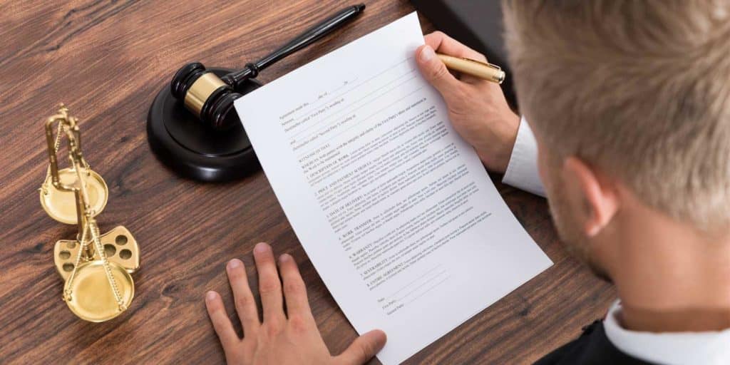Договор купли-продажи недвижимости в Австрии необходим для переоформления прав собственности в земельном реестре